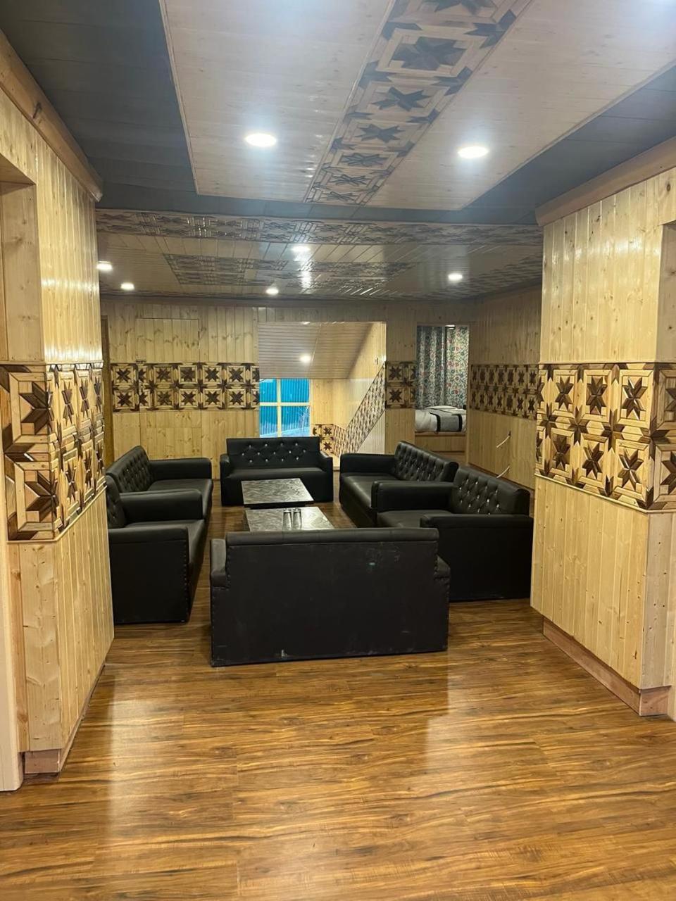 Pine Palace Resort Pahalgām Екстериор снимка