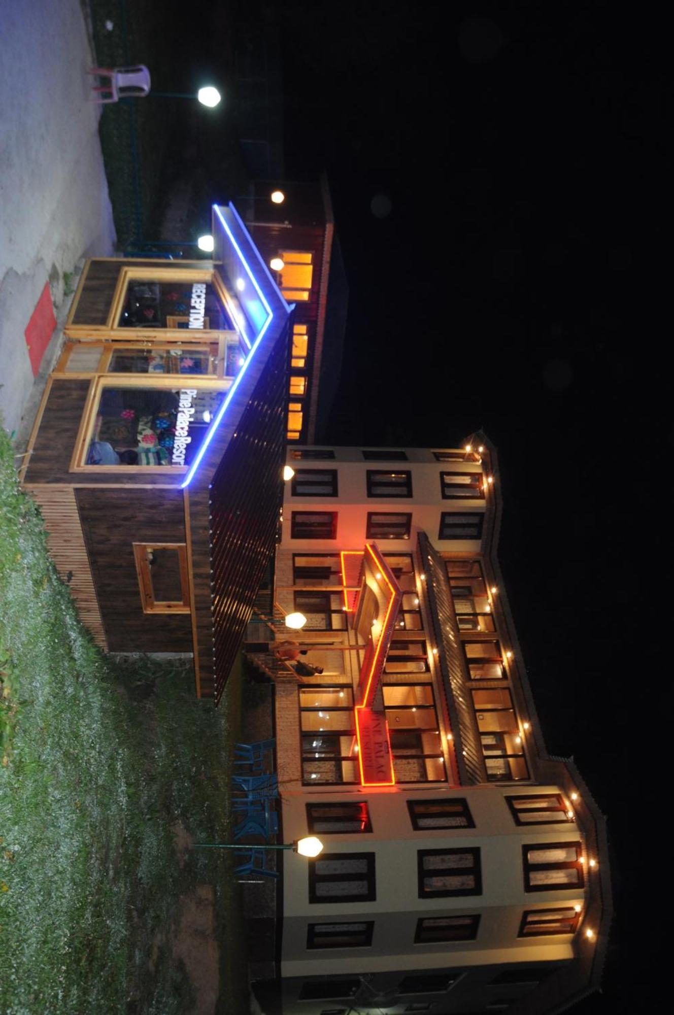 Pine Palace Resort Pahalgām Екстериор снимка