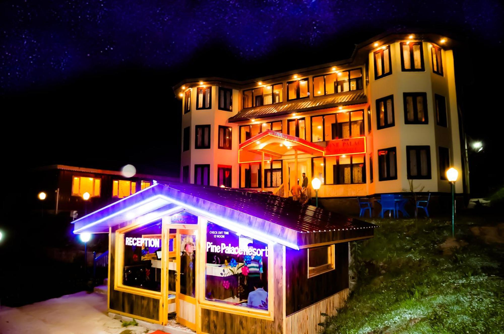 Pine Palace Resort Pahalgām Екстериор снимка